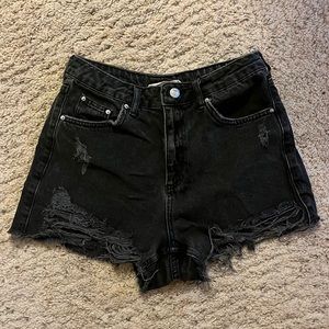 Black Topshop Mom shorts size 6.